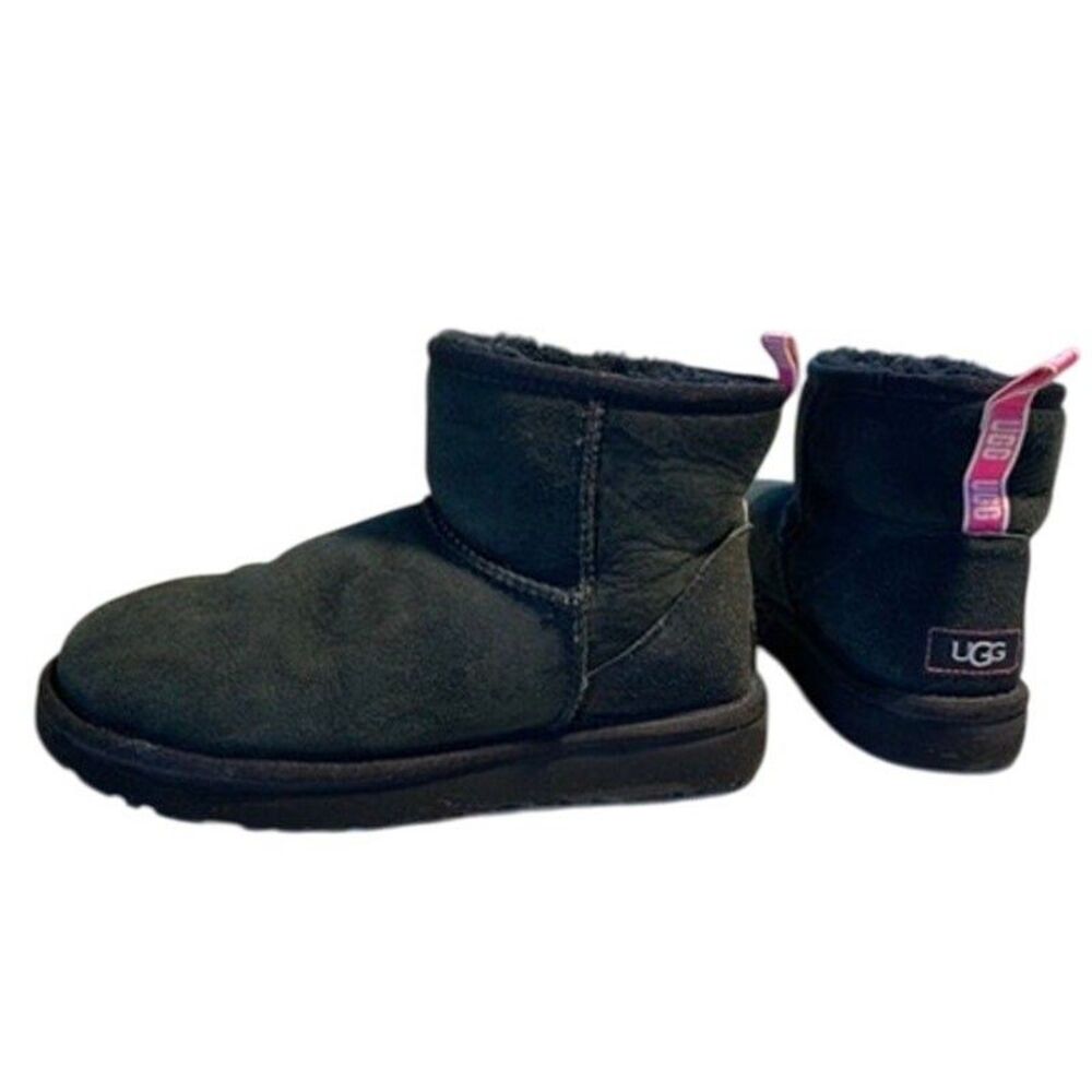 Ugg Black Mini Boots Shearling Classic 1110083 Pink Graphic Logo Size 6